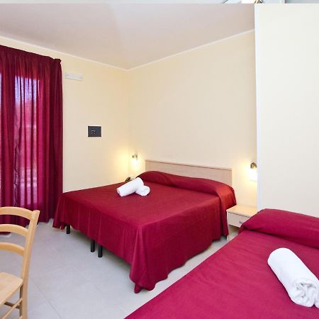Hotel Club Koine Отранто Экстерьер фото
