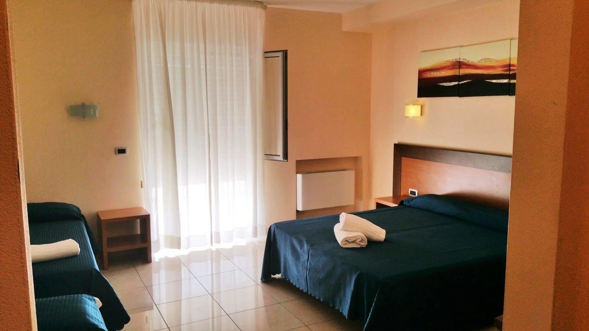 Hotel Club Koine Отранто Экстерьер фото